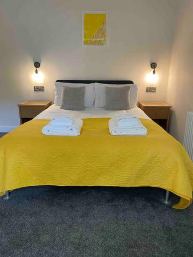 The Holiday Hoose Kinghorn Bagian luar foto