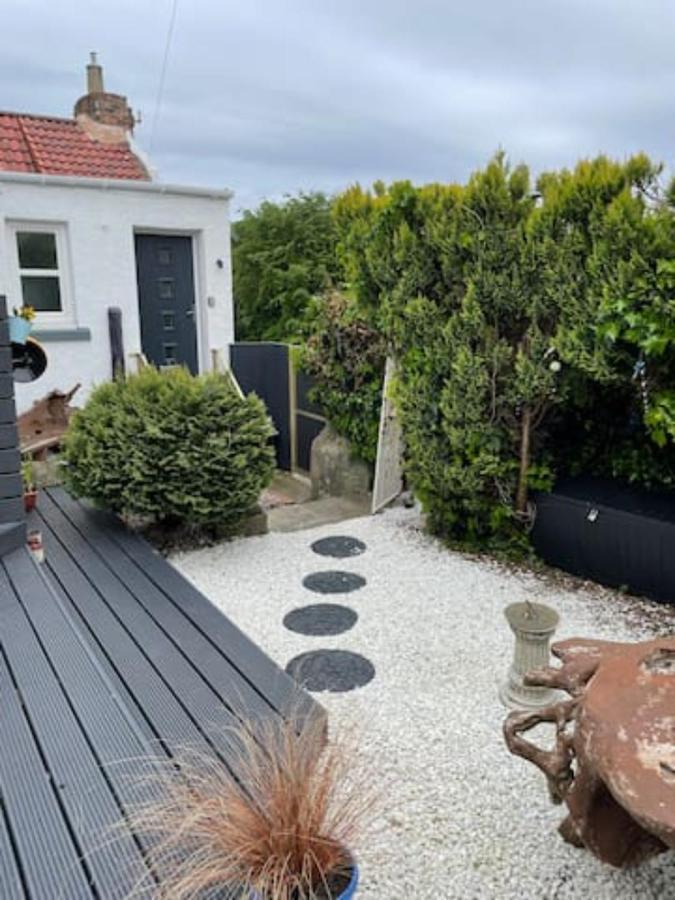The Holiday Hoose Kinghorn Bagian luar foto