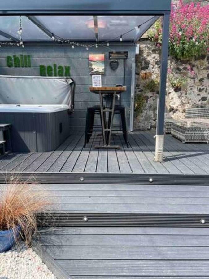 The Holiday Hoose Kinghorn Bagian luar foto