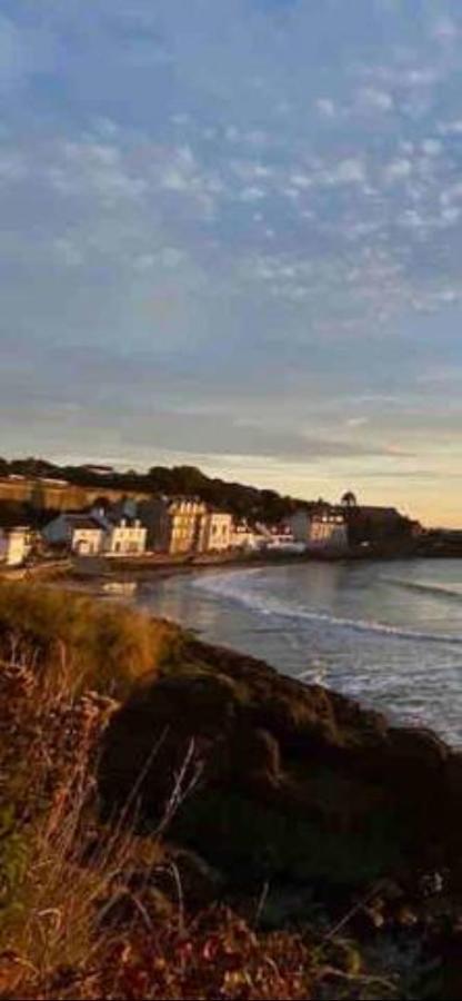 The Holiday Hoose Kinghorn Bagian luar foto