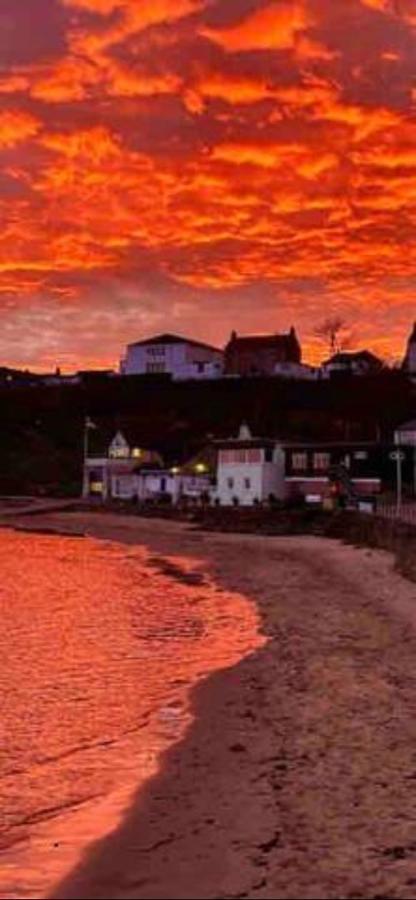 The Holiday Hoose Kinghorn Bagian luar foto